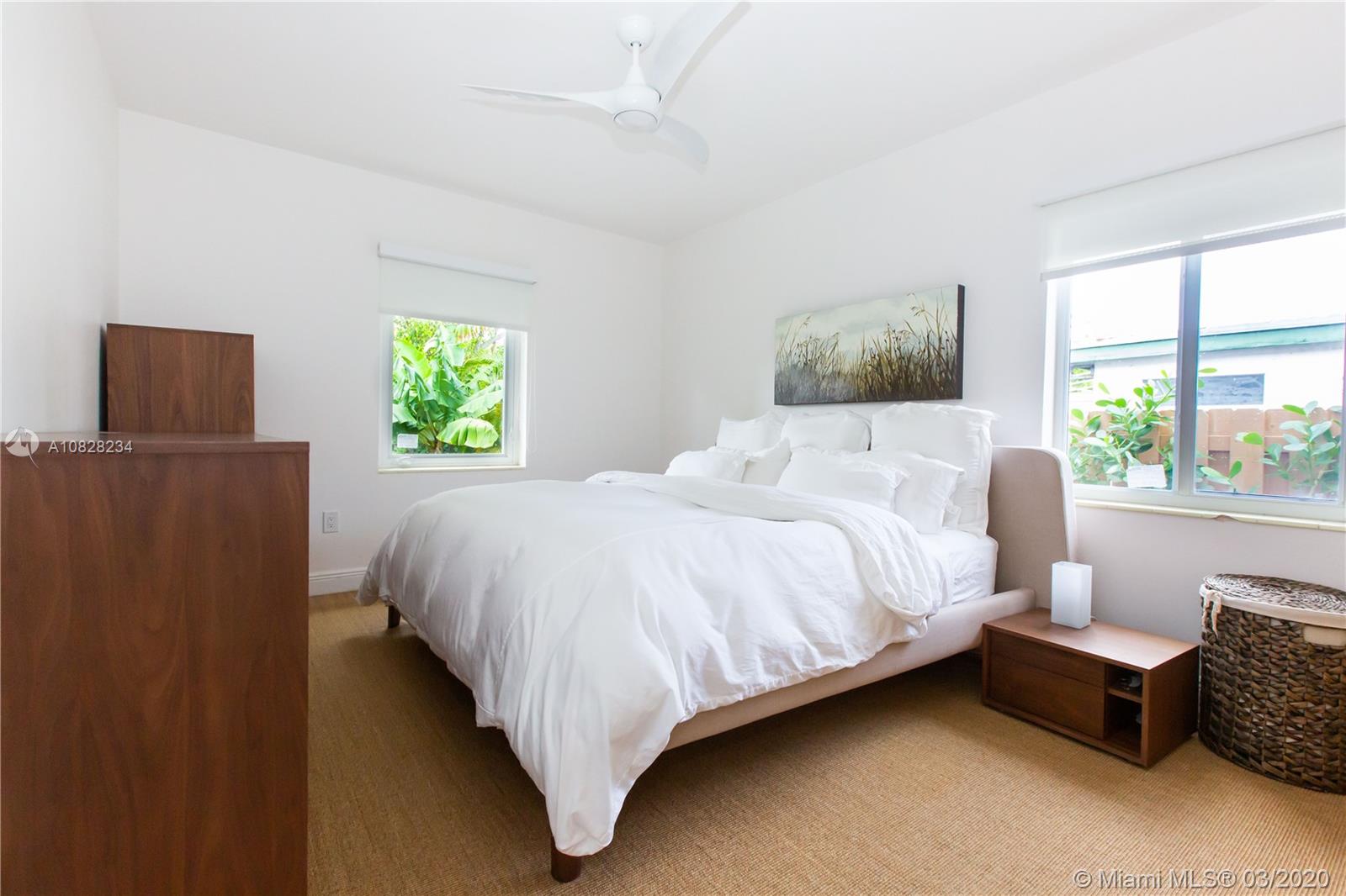 8950 Byron Avenue Surfside, FL 33154 - Photo 11 of 17