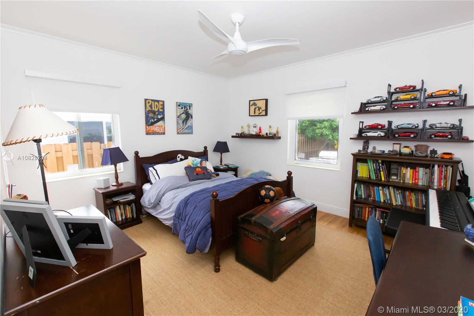 8950 Byron Avenue Surfside, FL 33154 - Photo 14 of 17