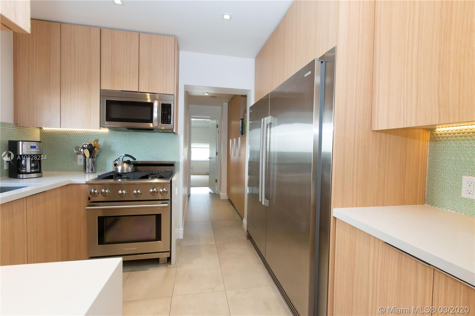 8950 Byron Avenue Surfside, FL 33154 - Photo 7 of 17