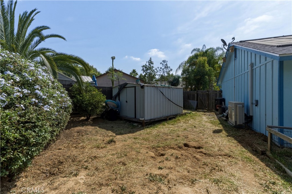 2251 South Stage Coach Lane Fallbrook, CA 92028 - Photo 35 of 69 side yard- a blank canvas!