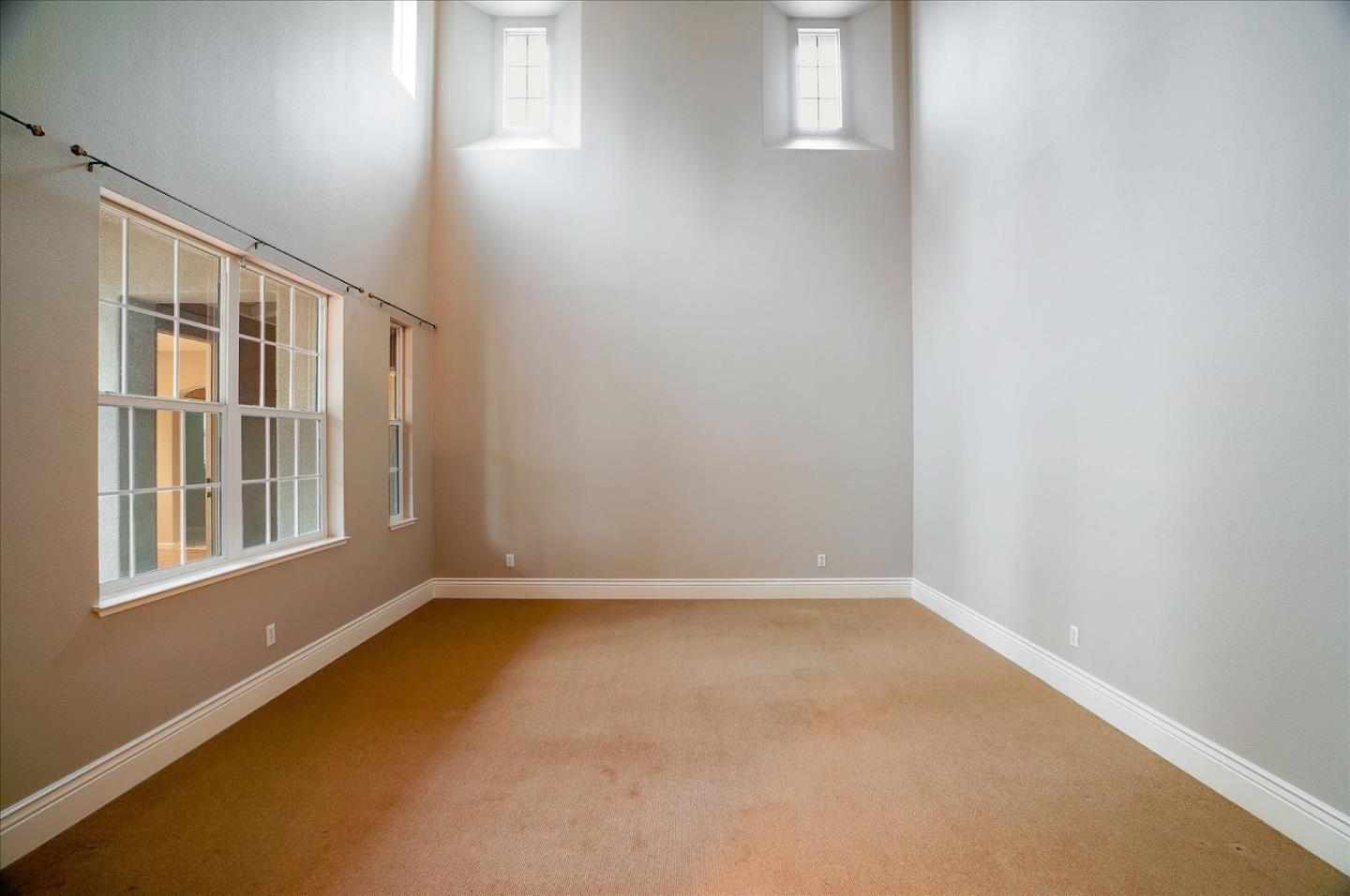7553 Strath Place Gilroy, CA 95020 - Photo 13 of 65 Gallery Image 13