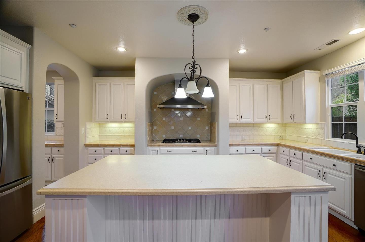 7553 Strath Place Gilroy, CA 95020 - Photo 19 of 65 Gallery Image 19