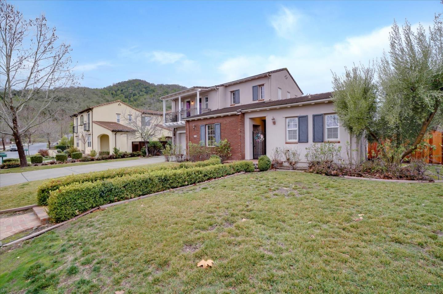 7553 Strath Place Gilroy, CA 95020 - Photo 3 of 65 Gallery Image 3