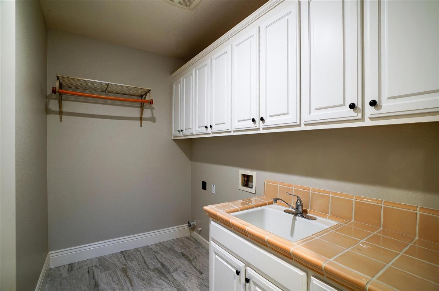 7553 Strath Place Gilroy, CA 95020 - Photo 49 of 65 Gallery Image 49
