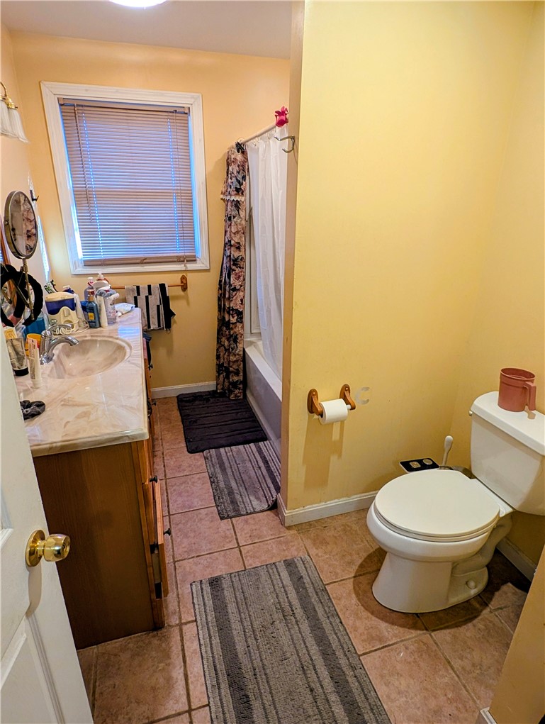 31 Burrows Street Providence, RI 02907 - Photo 12 of 21 2nd floor