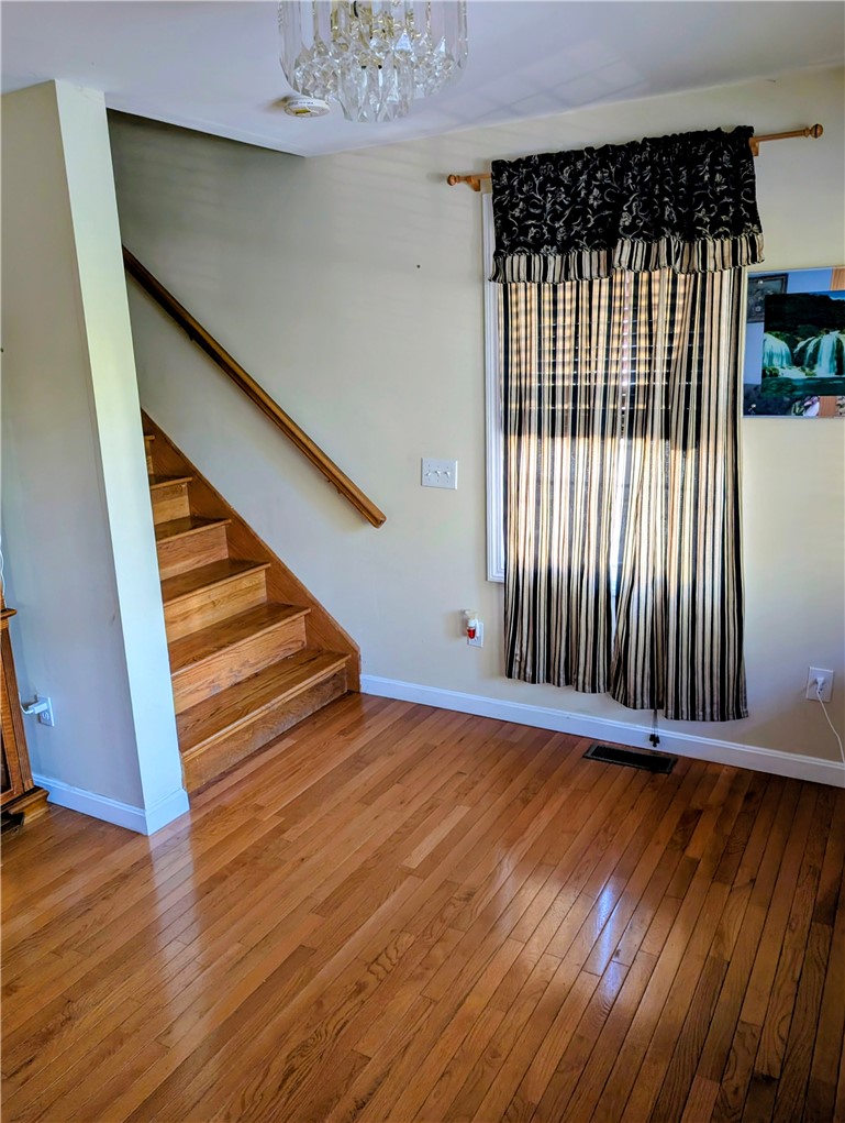 31 Burrows Street Providence, RI 02907 - Photo 3 of 21