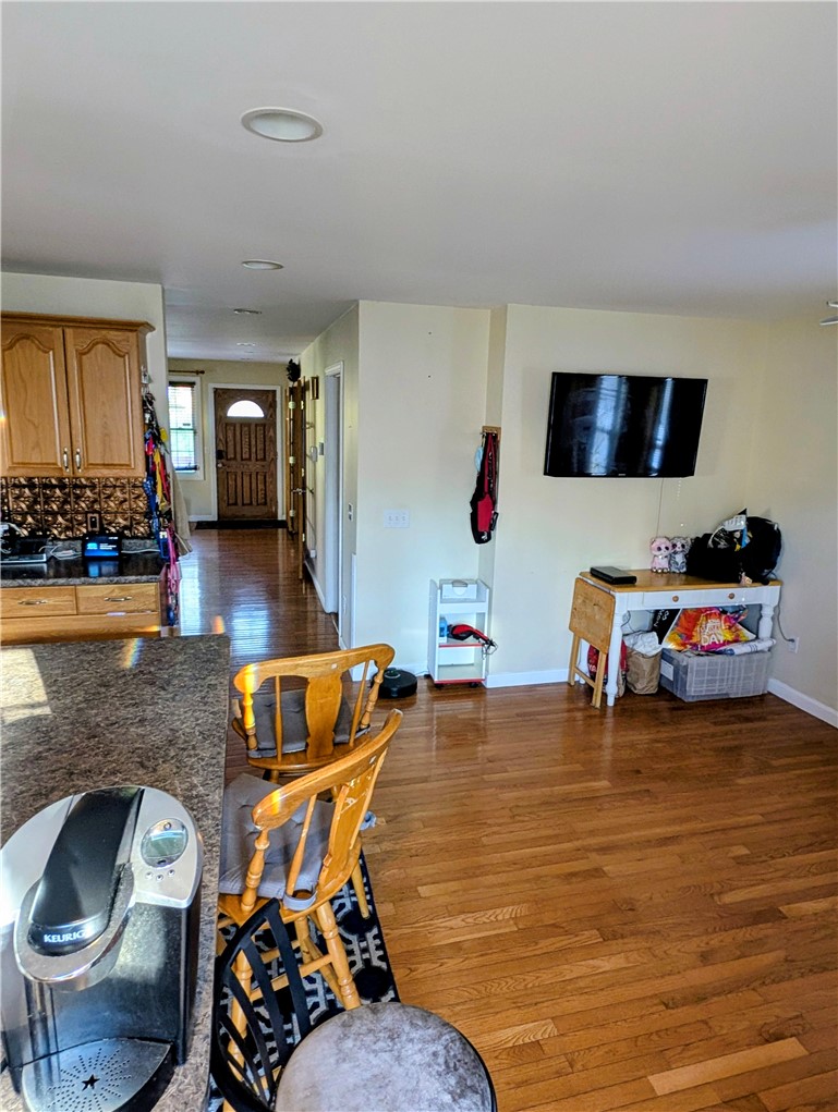 31 Burrows Street Providence, RI 02907 - Photo 7 of 21