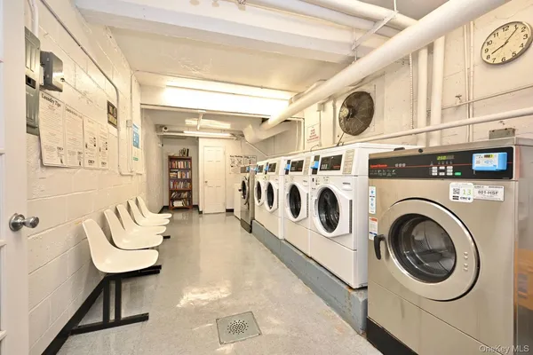 $279,000 | 33-25 90th Street, Unit 5D | Jackson Heights