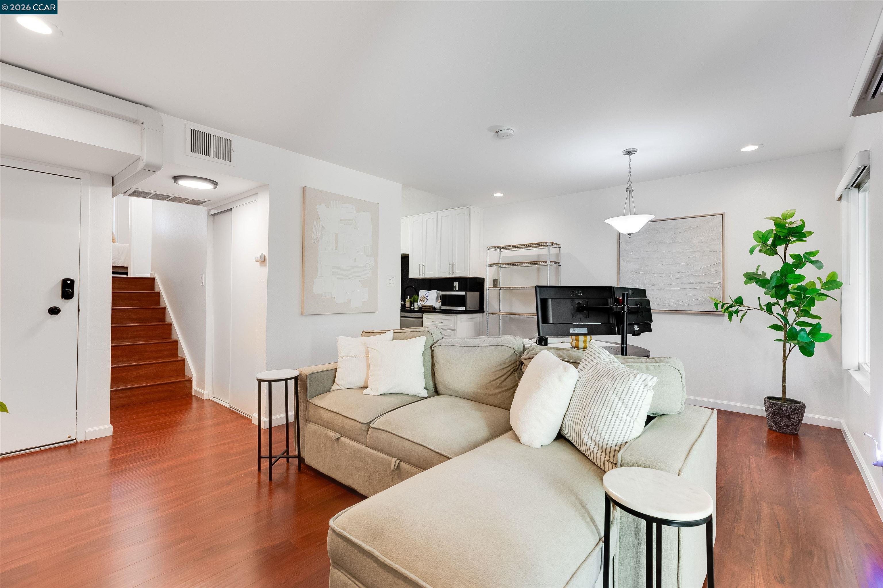 2724 Oak Road, Unit 86 Walnut Creek, CA 94597 - Photo 7 of 53