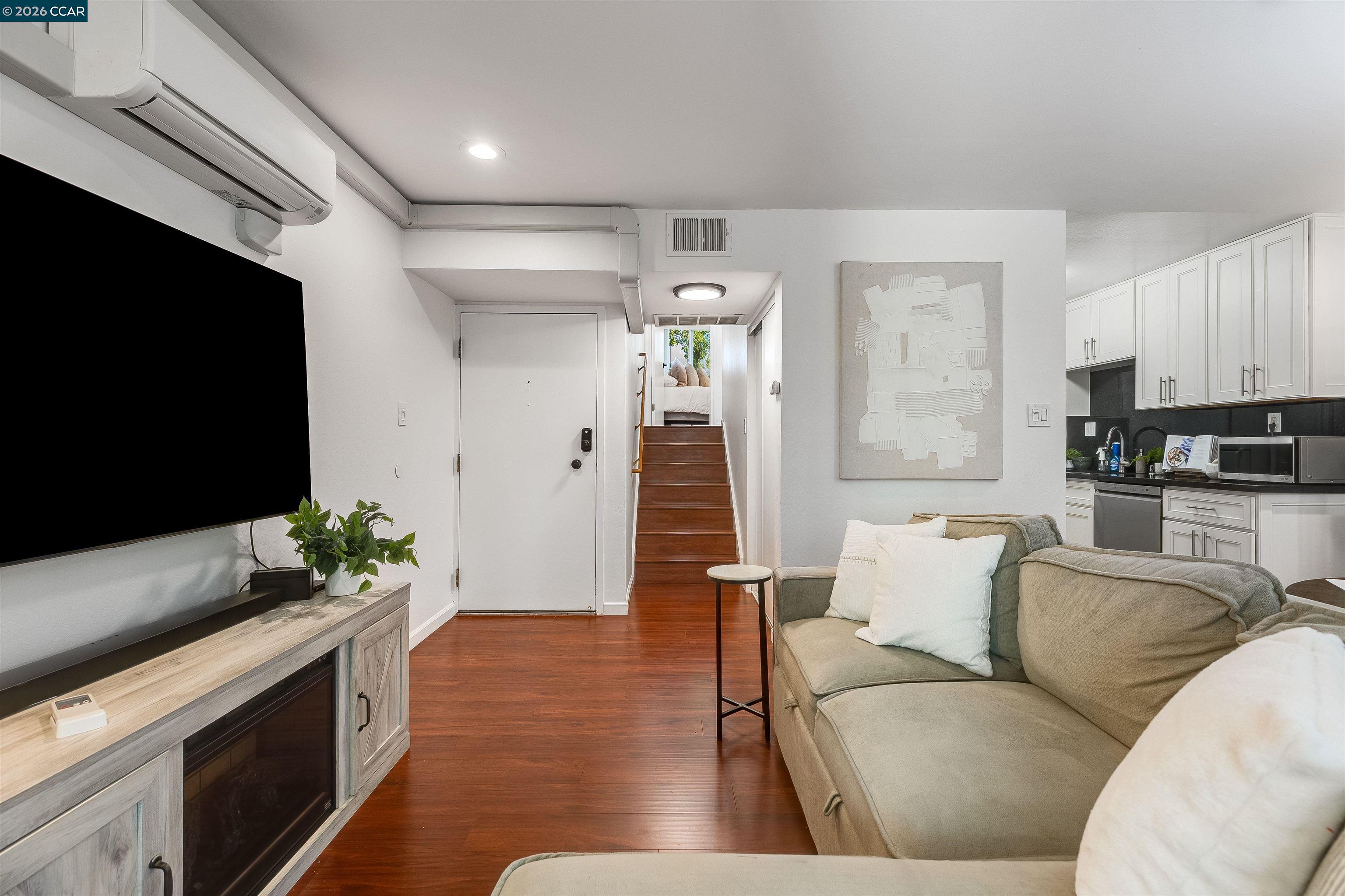 2724 Oak Road, Unit 86 Walnut Creek, CA 94597 - Photo 8 of 53