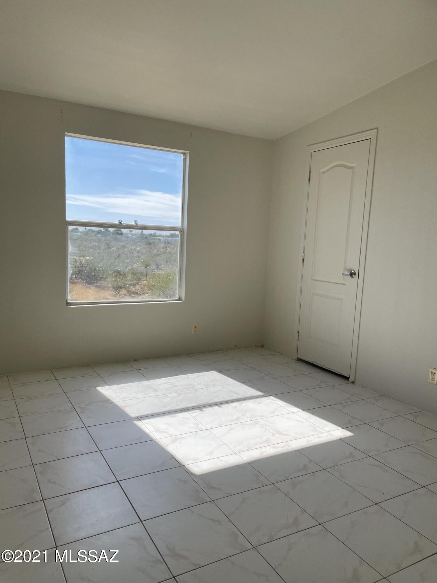 5894 East Hermans Road Tucson, AZ 85756 - Photo 15 of 32 Gallery Image 15