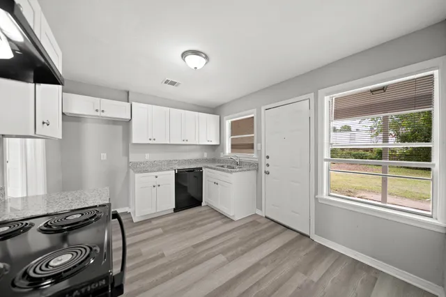 $190,000 | 1502 Harris Avenue, Pasadena, TX 77506