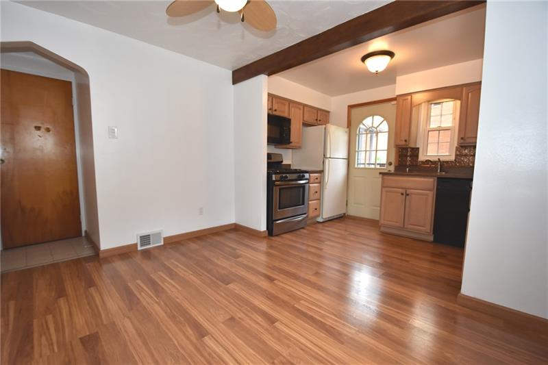 675 Becks Run Road Pittsburgh, PA 15210 - Photo 5 of 20 Gallery Image 5