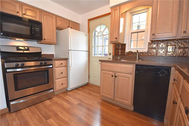 675 Becks Run Road Pittsburgh, PA 15210 - Photo 6 of 20 Gallery Image 6