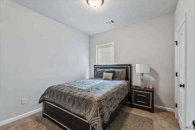 $259,900 | 23181 Harlington Drive, Denham Springs, LA 70726