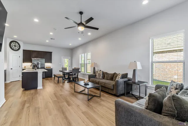 $259,900 | 23181 Harlington Drive, Denham Springs, LA 70726