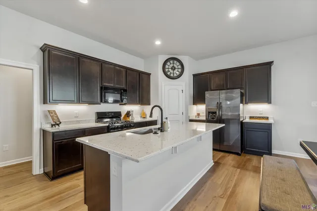 $259,900 | 23181 Harlington Drive, Denham Springs, LA 70726