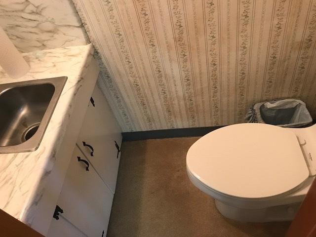 1956 Burma Road Salem, VA 24153 - Photo 20 of 25 a view of a tub