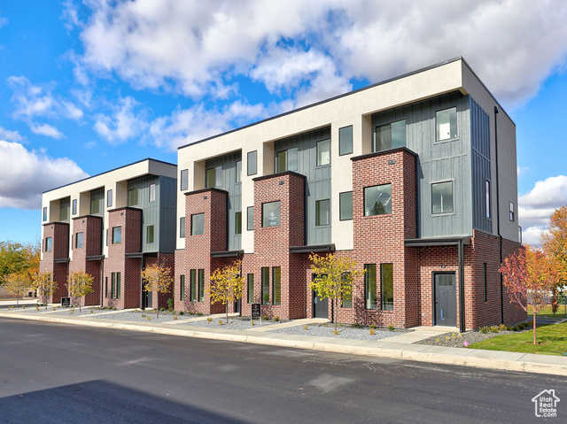 49 East 200 North, Unit 4 Bountiful, UT 84010 - Photo 1 of 28