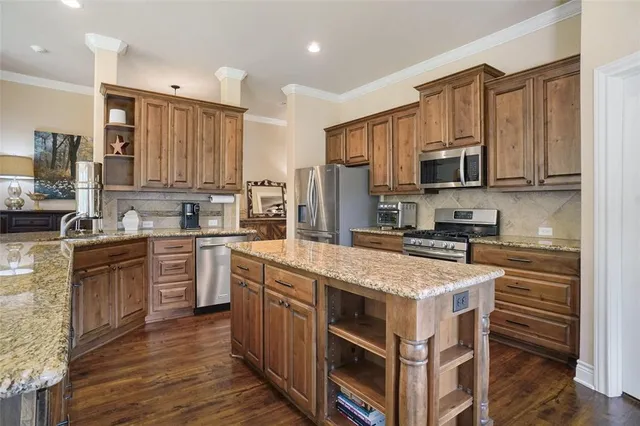 $1,390,000 | 770 Carlisle Drive, Lake Dallas, TX 75065