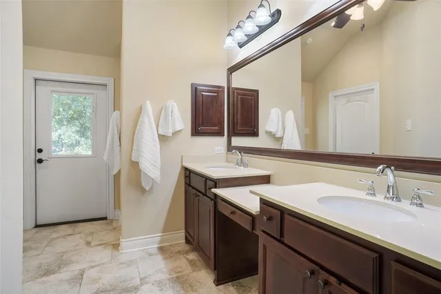 $1,390,000 | 770 Carlisle Drive, Lake Dallas, TX 75065