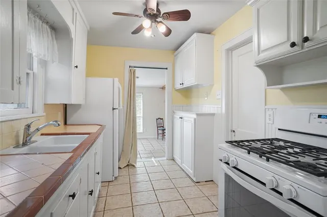 $1,390,000 | 770 Carlisle Drive, Lake Dallas, TX 75065