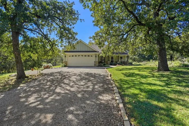 $1,390,000 | 770 Carlisle Drive, Lake Dallas, TX 75065