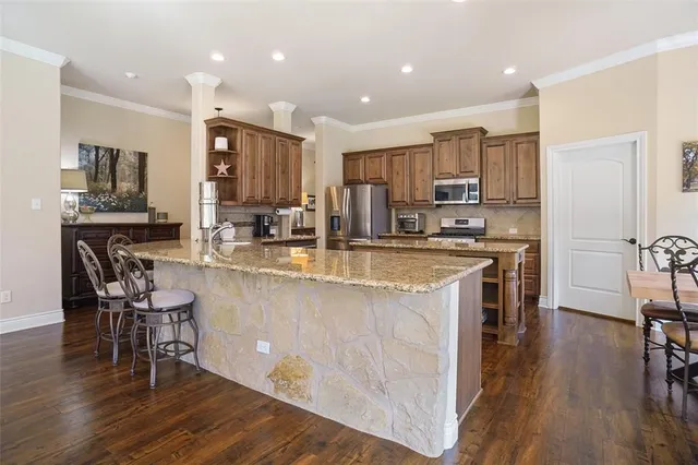 $1,390,000 | 770 Carlisle Drive, Lake Dallas, TX 75065