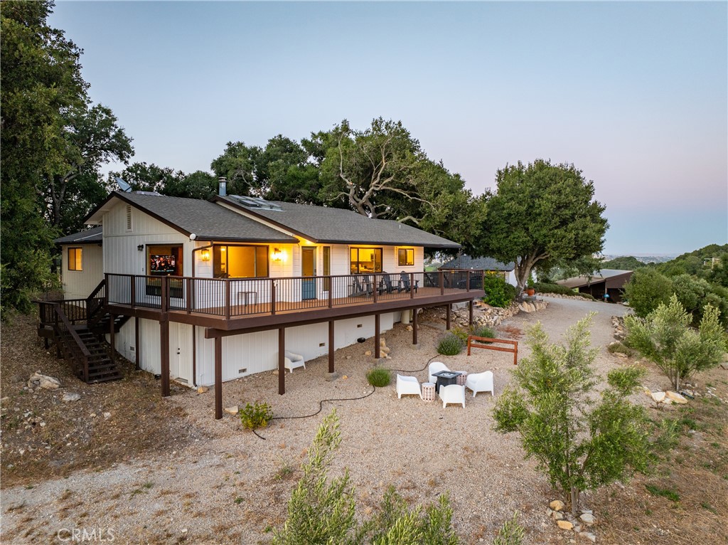115 Booker Road Templeton, CA 93465 - Photo 25 of 76 a view of swimming pool with sitting area