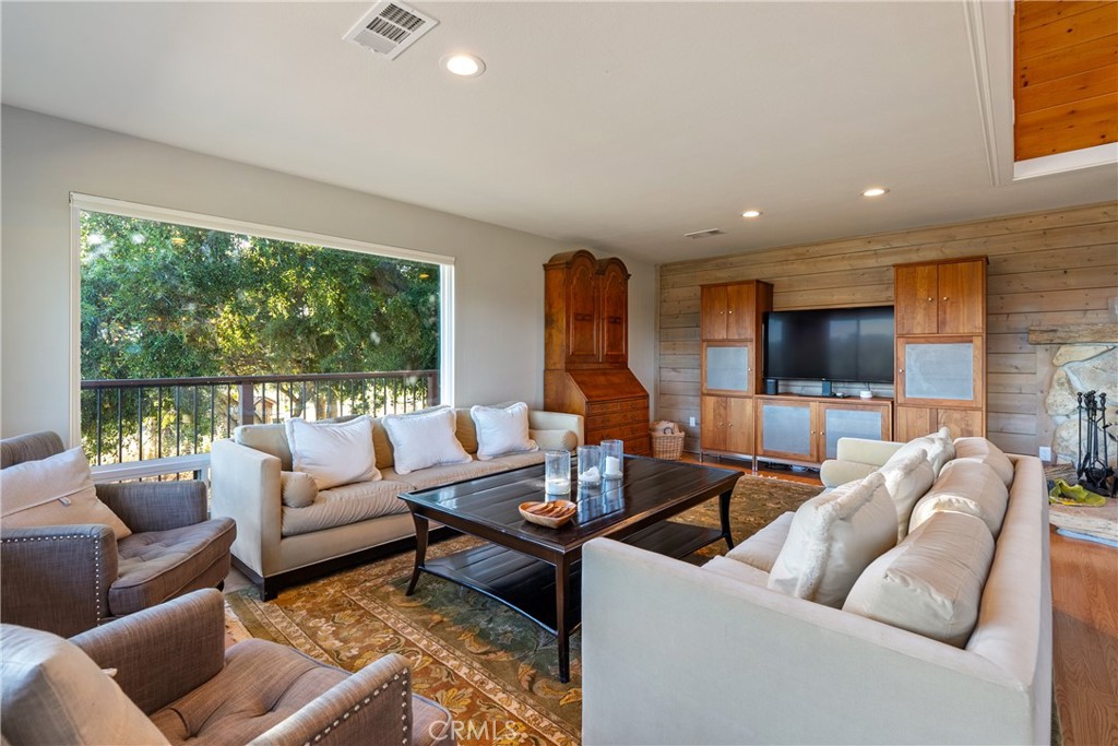 115 Booker Road Templeton, CA 93465 - Photo 33 of 76 a living room with furniture and a large window