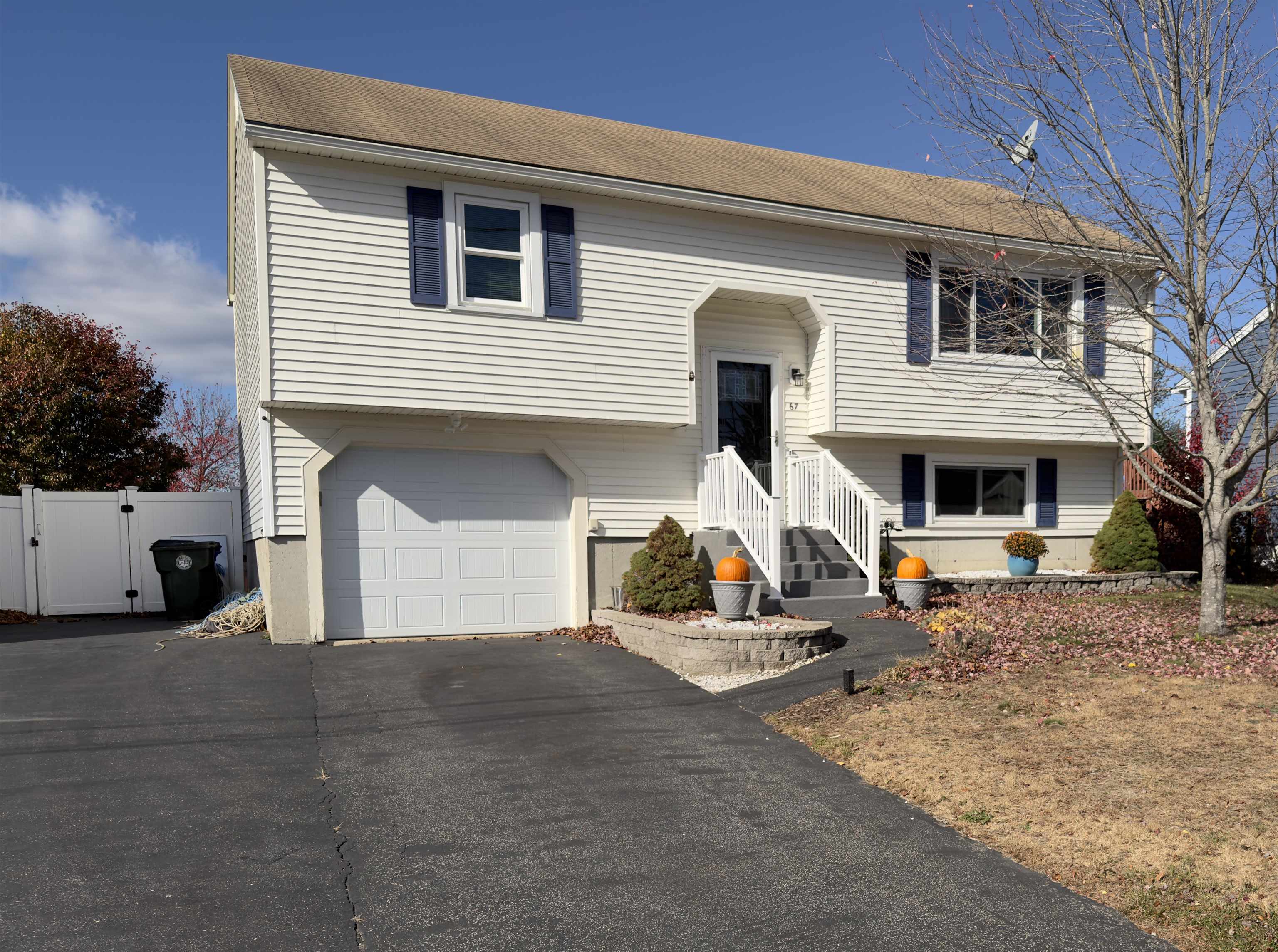 67 Pullman Street Manchester, NH 03103 - Photo 1 of 37 Gallery Image 1