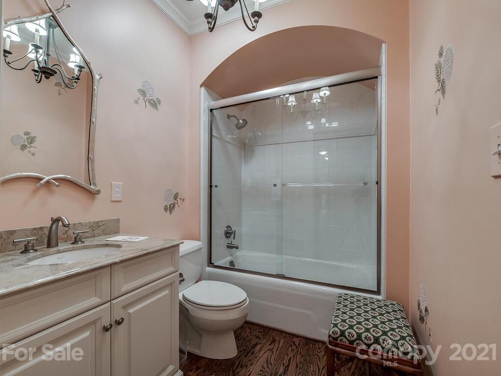 914 Cherokee Road Charlotte, NC 28207 - Photo 13 of 21 Gallery Image 13