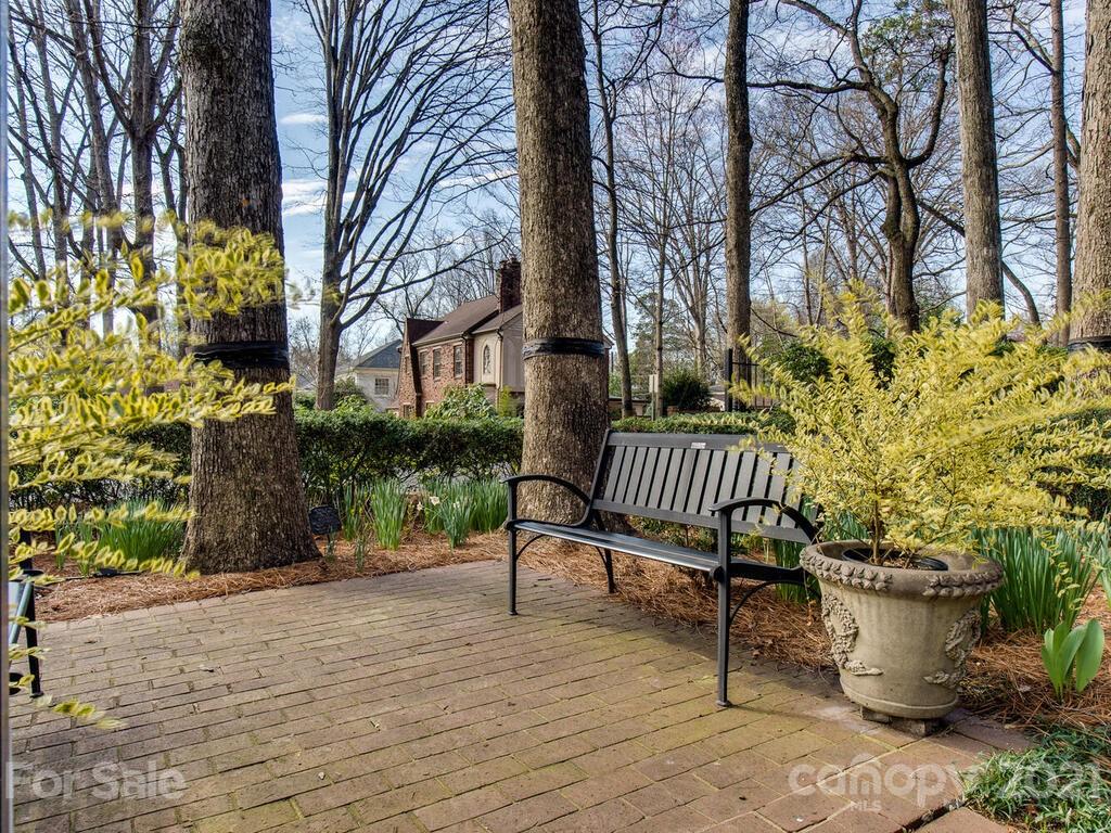 914 Cherokee Road Charlotte, NC 28207 - Photo 15 of 21 Gallery Image 15