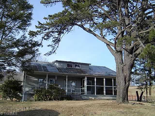 332 Harless Road West Jefferson, NC 28694 - Photo 1 of 2 Exterior Front.
