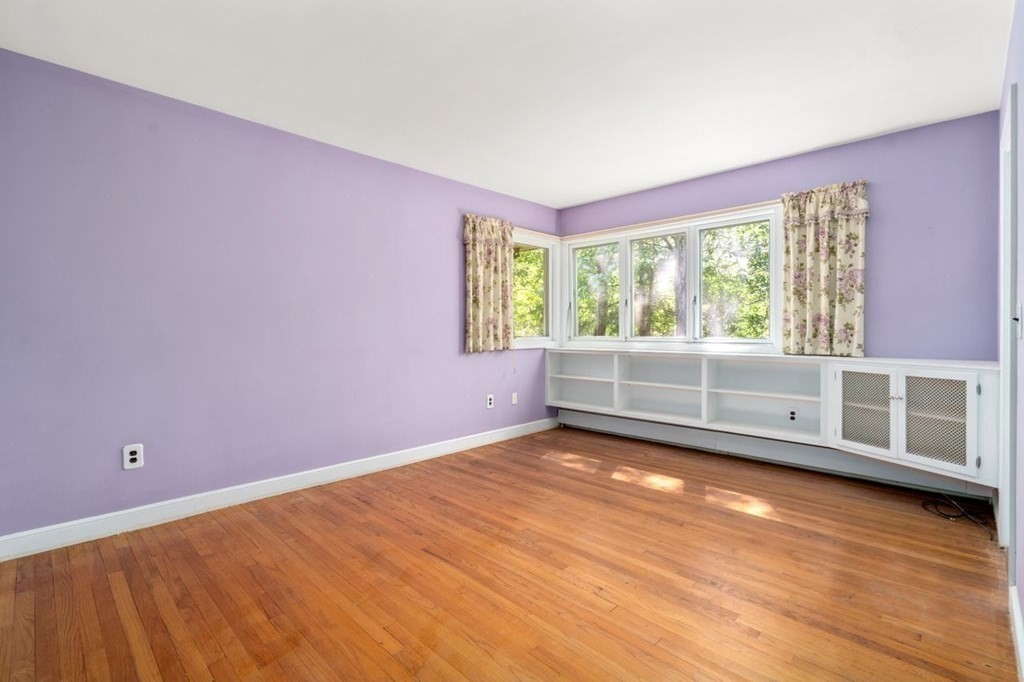 151 Fieldstone Road Westwood, MA 02090 - Photo 8 of 16 Gallery Image 8