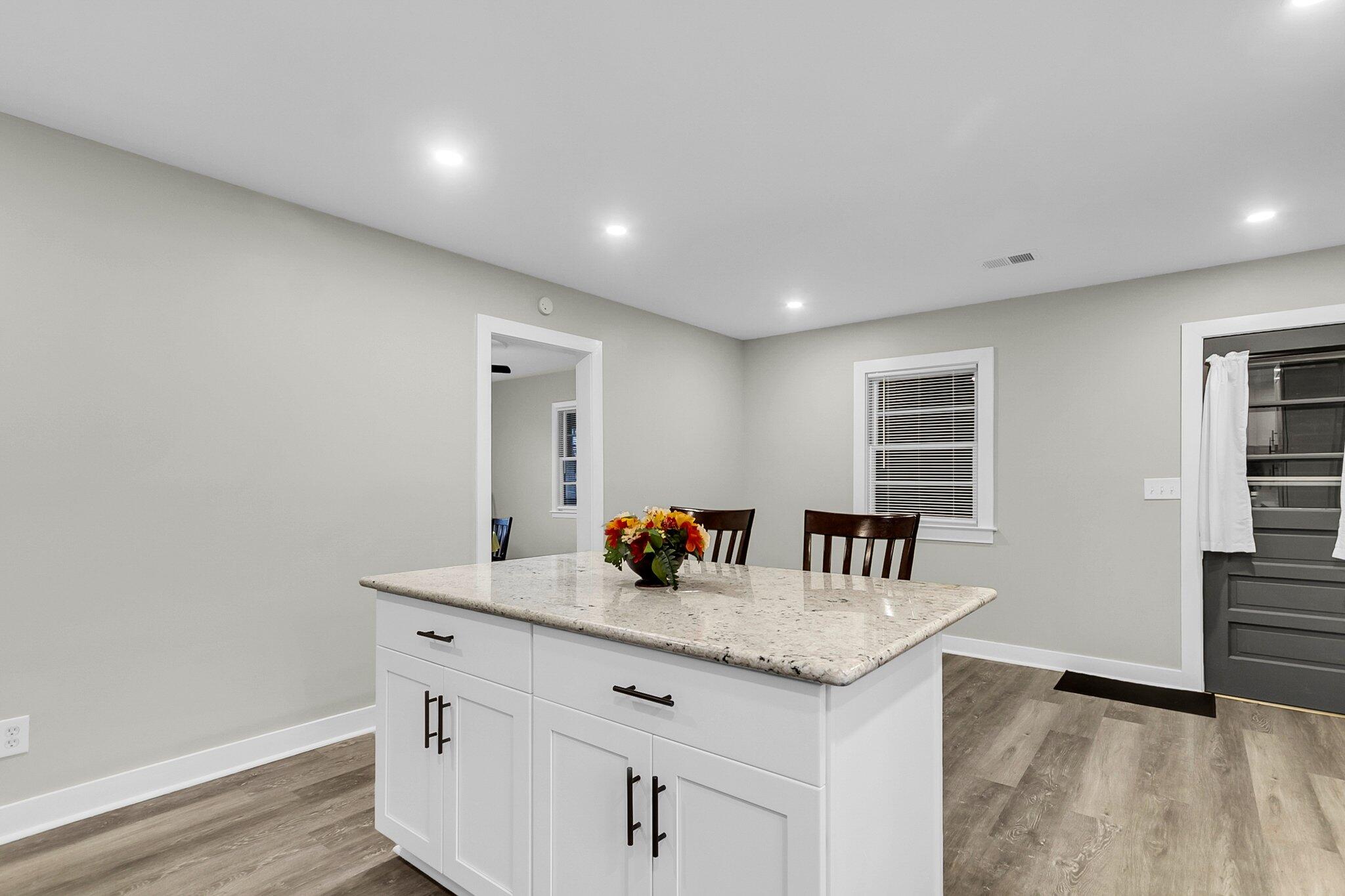 127 Roberts Road Summerville, SC 29483 - Photo 9 of 33 CREM - 127 Roberts-23