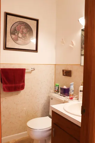 $169,500 | 1402 East 13th Avenue, Winfield, KS 67156