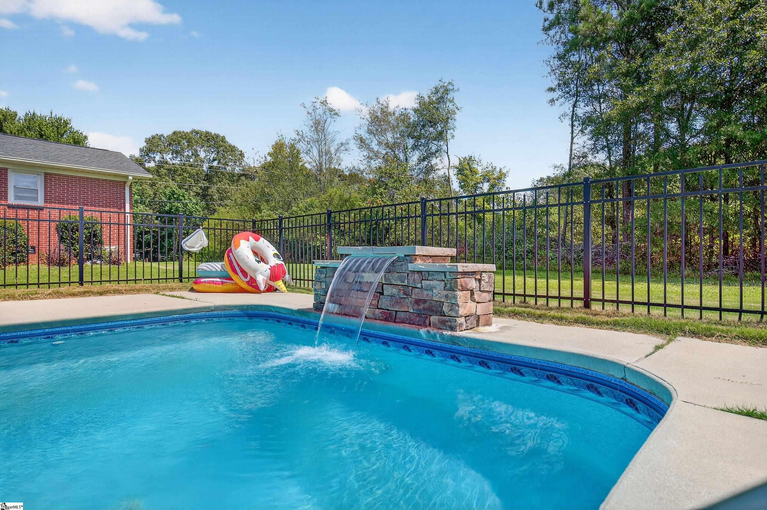 312 Rogers Road Pendleton, SC 29670 - Photo 11 of 46