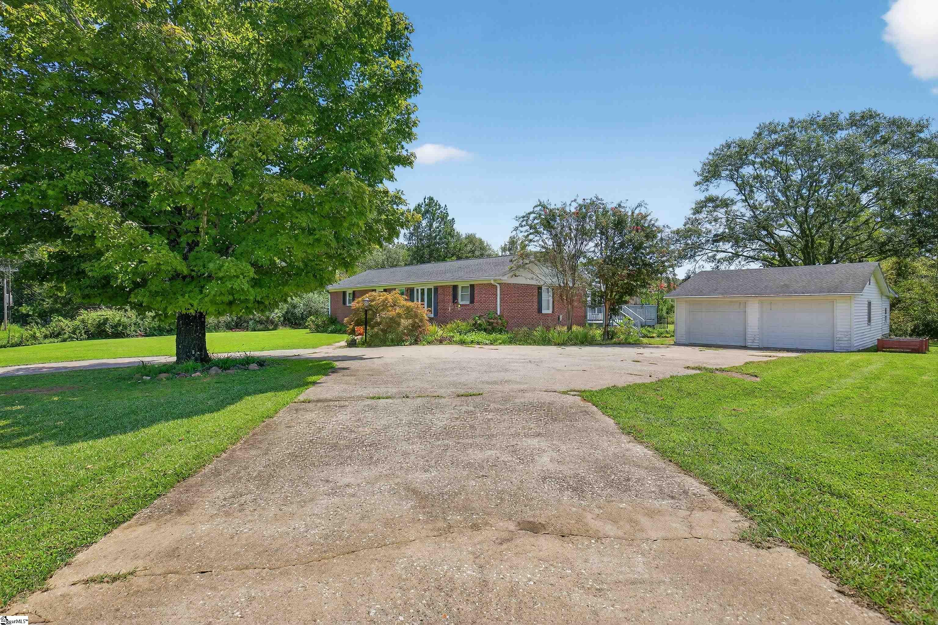 312 Rogers Road Pendleton, SC 29670 - Photo 5 of 46