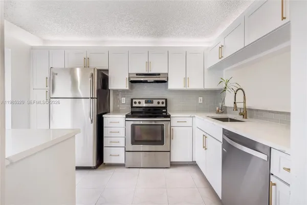 $2,800 | Karanda Village III, Coconut Creek, FL 33063