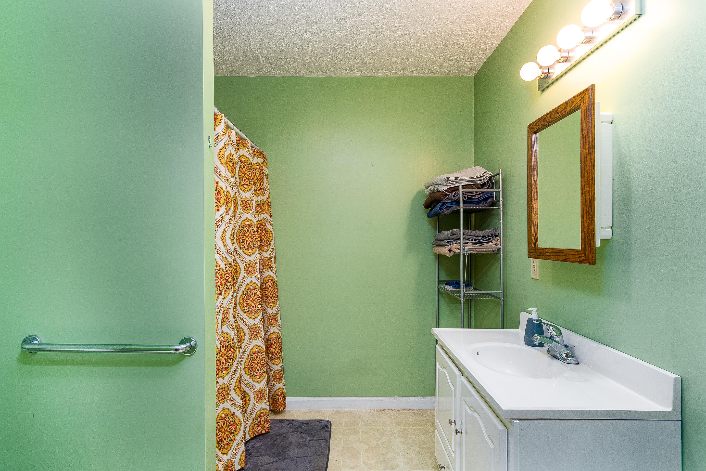 2813 Gap Creek Road Hampton, TN 37658 - Photo 23 of 28 interior_mls-18 (1)