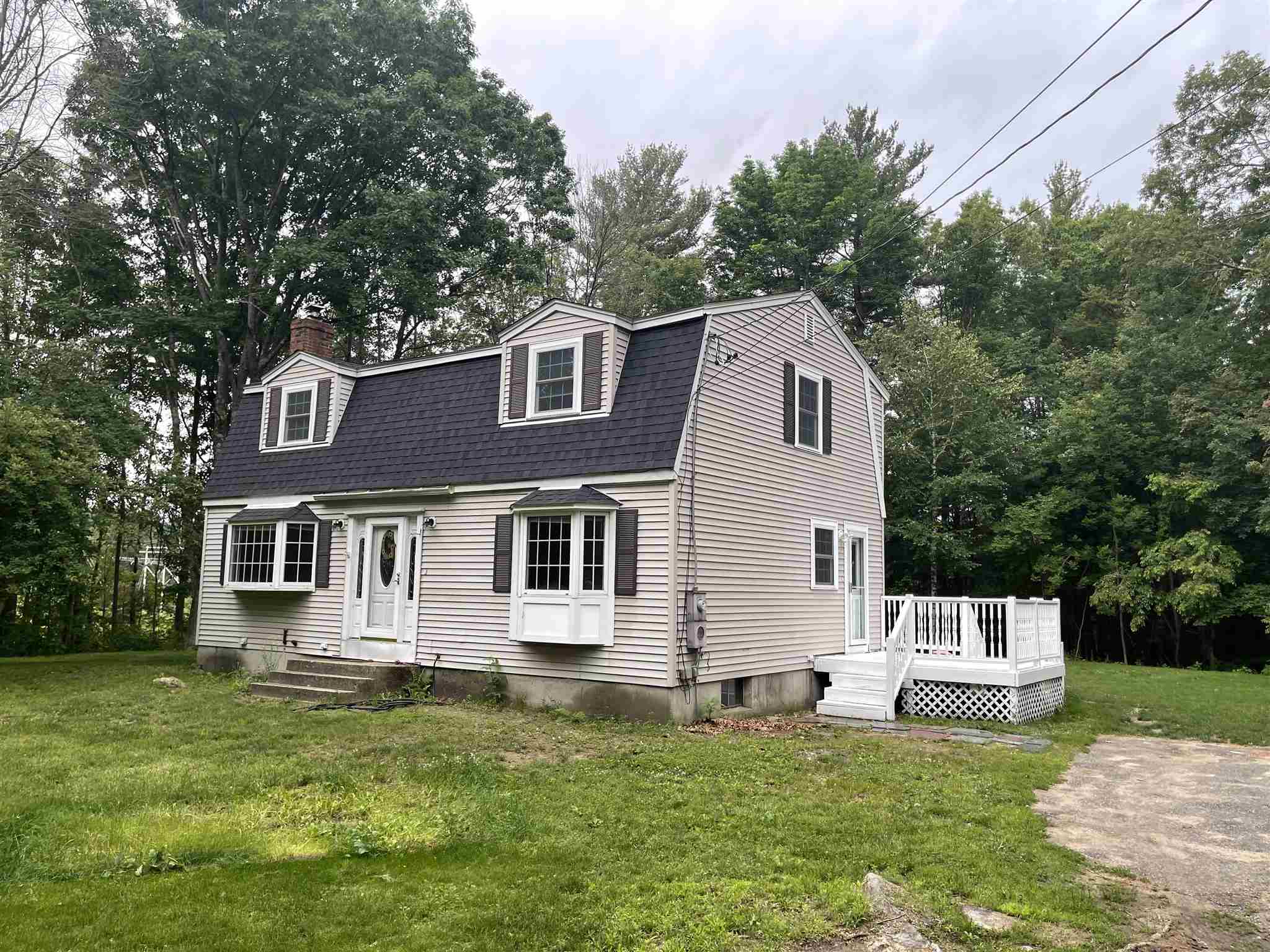 225 High Range Road Londonderry, NH 03053 - Photo 1 of 25