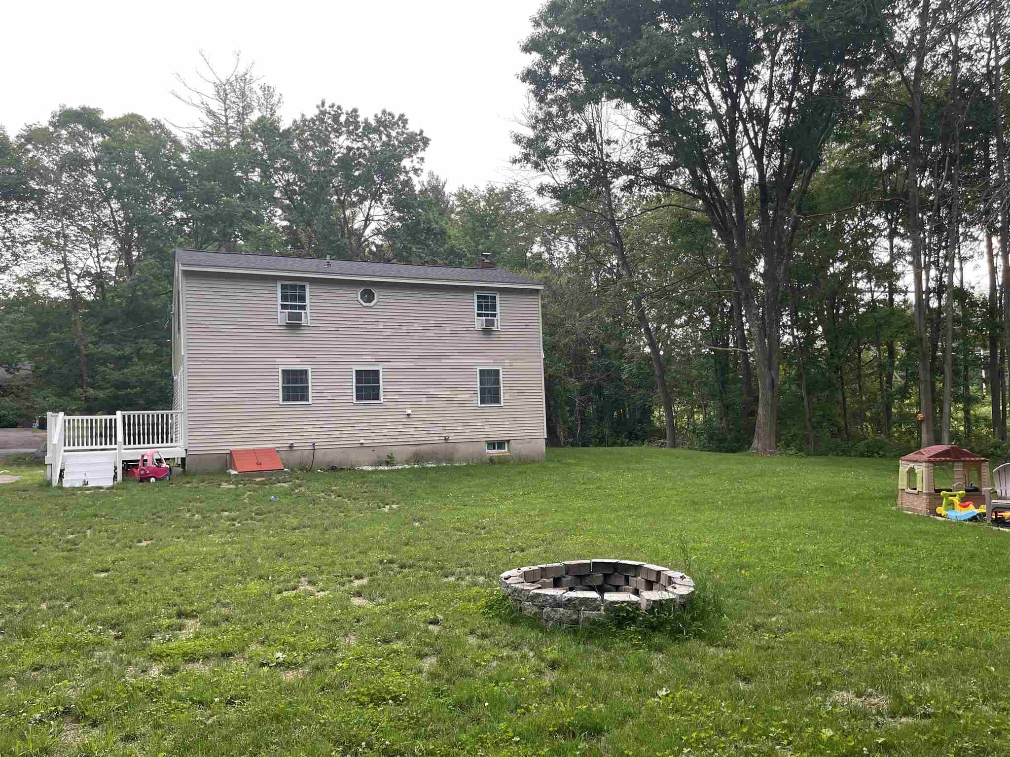 225 High Range Road Londonderry, NH 03053 - Photo 5 of 25