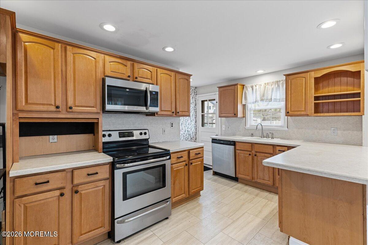 20 Weldon Road Matawan, NJ 07747 - Photo 12 of 29 13-Weldon_Rd-013