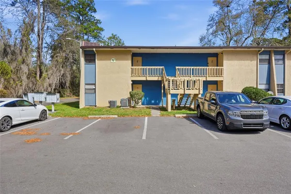 $64,000 | 2811 Southwest Archer Road, Unit V173, Gainesville, FL 32608