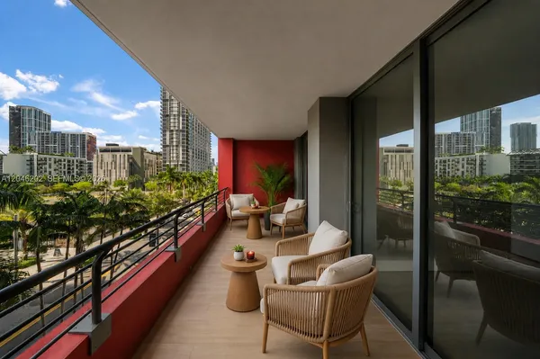 $750,000 | 90 Northeast 32nd Street, Unit 404, Miami, FL 33127
