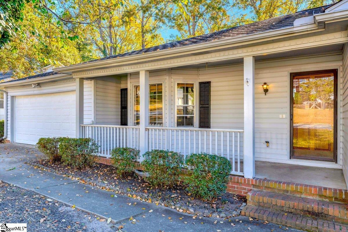 403 Spring Meadow Road Simpsonville, SC 29680 - Photo 1 of 27 Gallery Image 1