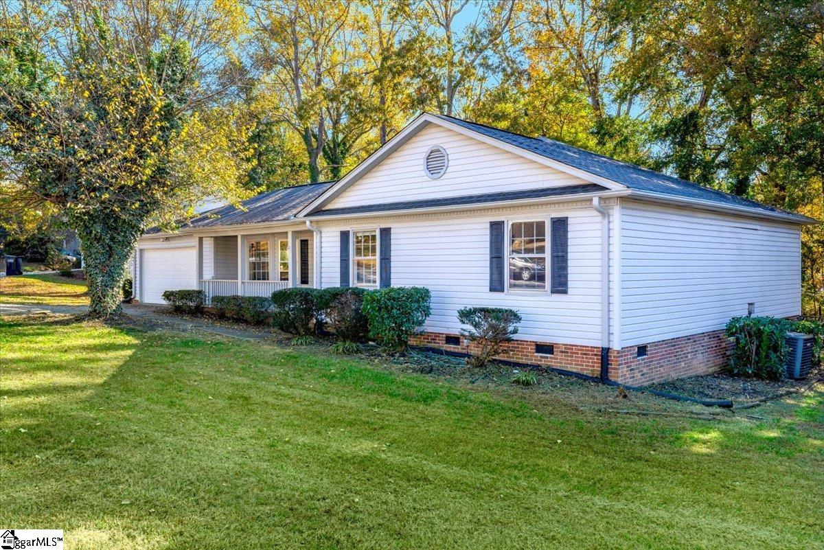 403 Spring Meadow Road Simpsonville, SC 29680 - Photo 3 of 27 Gallery Image 3