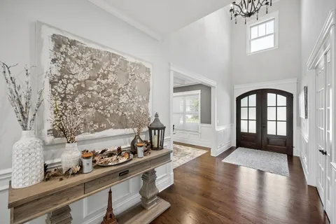 $1,985,000 | 909 Glenwood Lane, Glenview, IL 60025