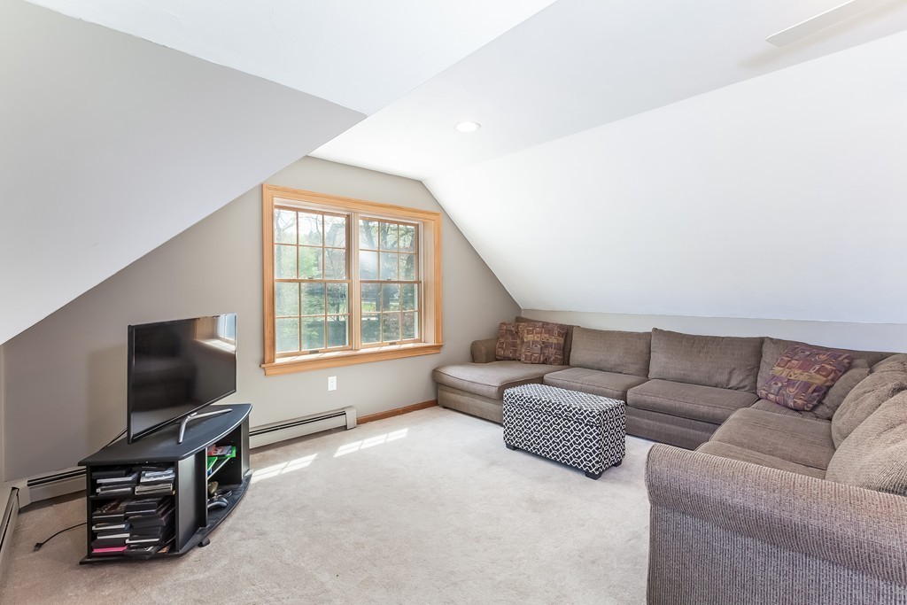 4 Windsor Road Walpole, MA 02032 - Photo 18 of 22 Gallery Image 18